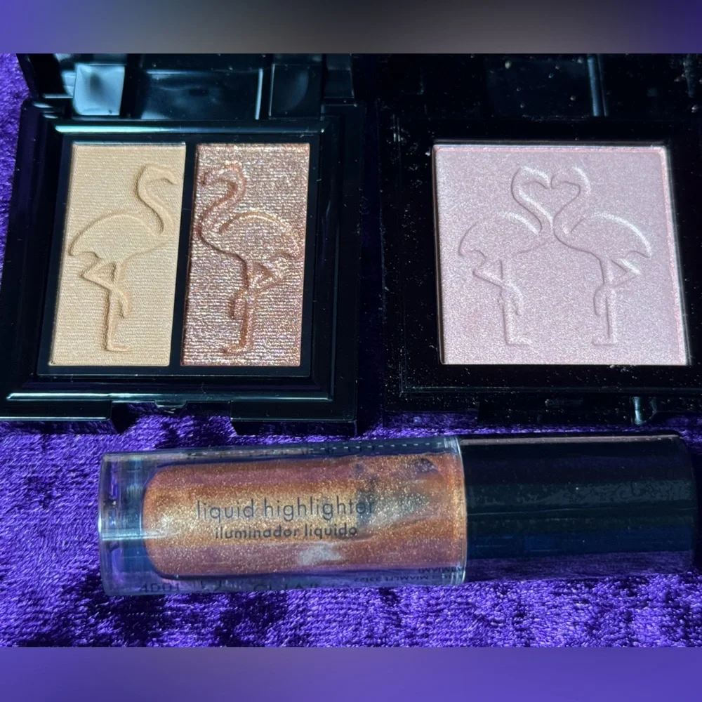 Shaina B‎ Miami Eyeshadow, highlighter Cosmetic bundle